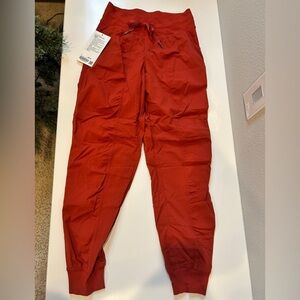 Like new lululemon dance studio jogger mid-rise- Size 4